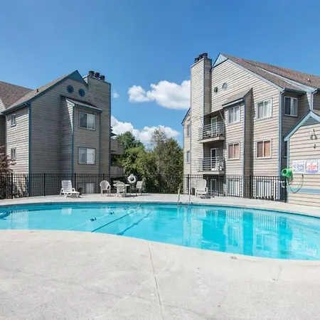 Smoky Mountains Studio With Balcony Gatlinburg Exterior photo